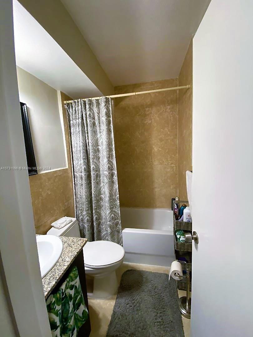 100 Sunrise Dr 6, Key Biscayne, Florida 33149, 1 Bedroom Bedrooms, ,1 BathroomBathrooms,Residentiallease,For Rent,100 Sunrise Dr 6,A10731098