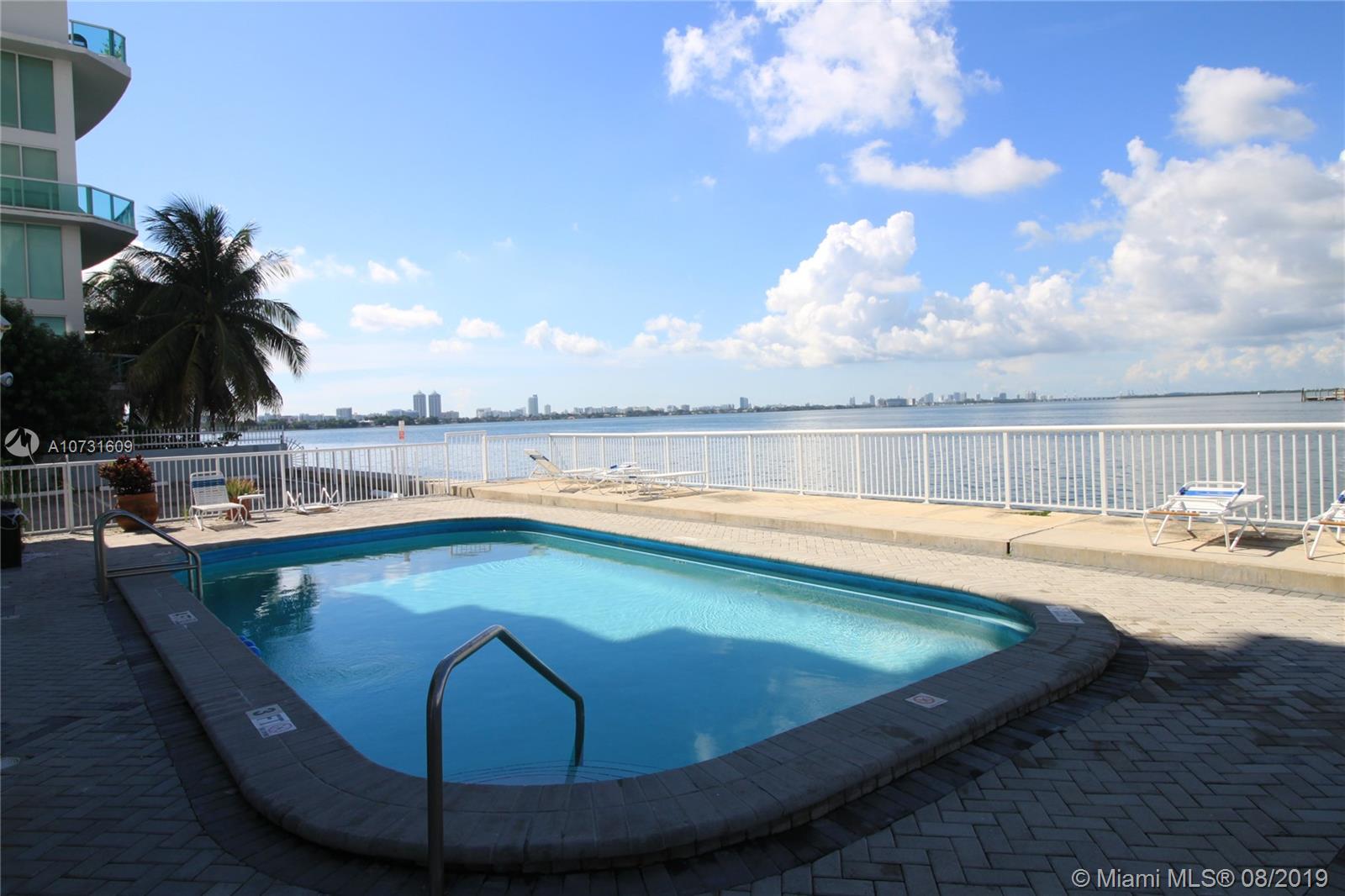 Miami Beach, FL 33141,2016 Bay Dr #403