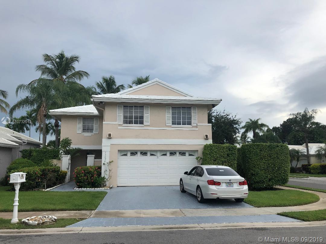 Pembroke Pines, FL 33027,15290 Wilshire Way