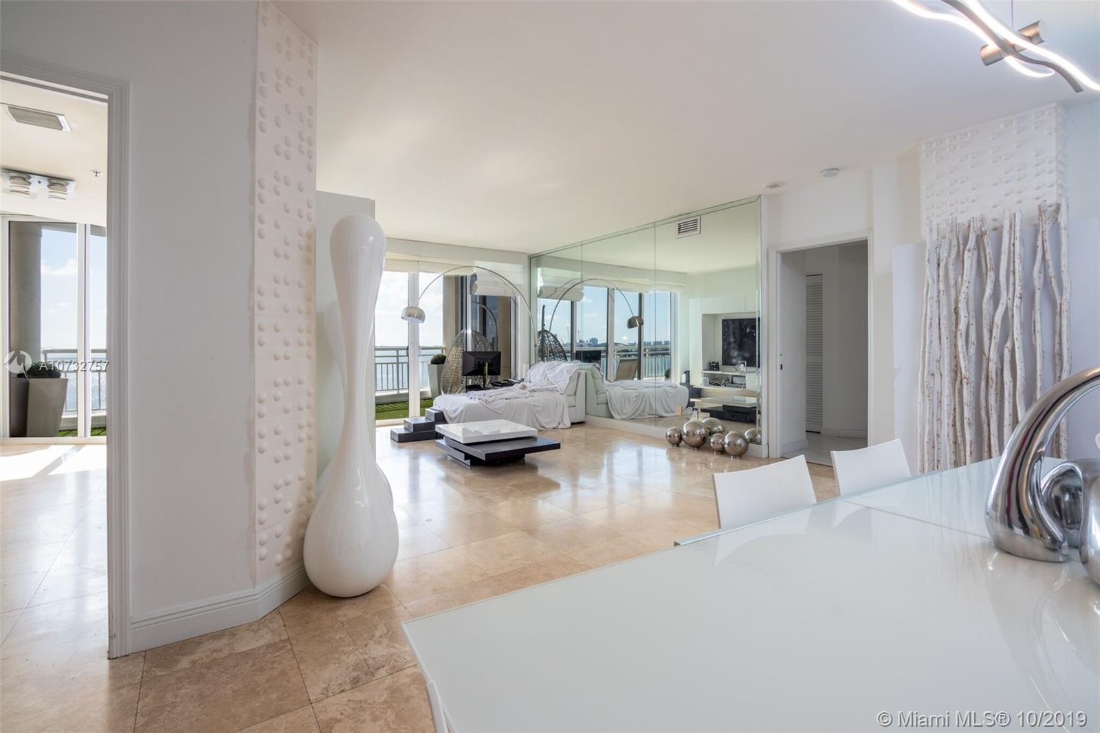 Miami, FL 33131,808 Brickell Key Dr #902