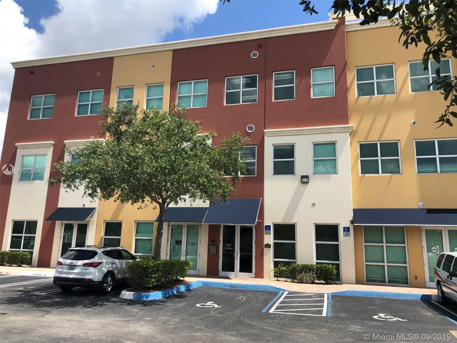 3408 W 84th St #309, Hialeah, FL 33018