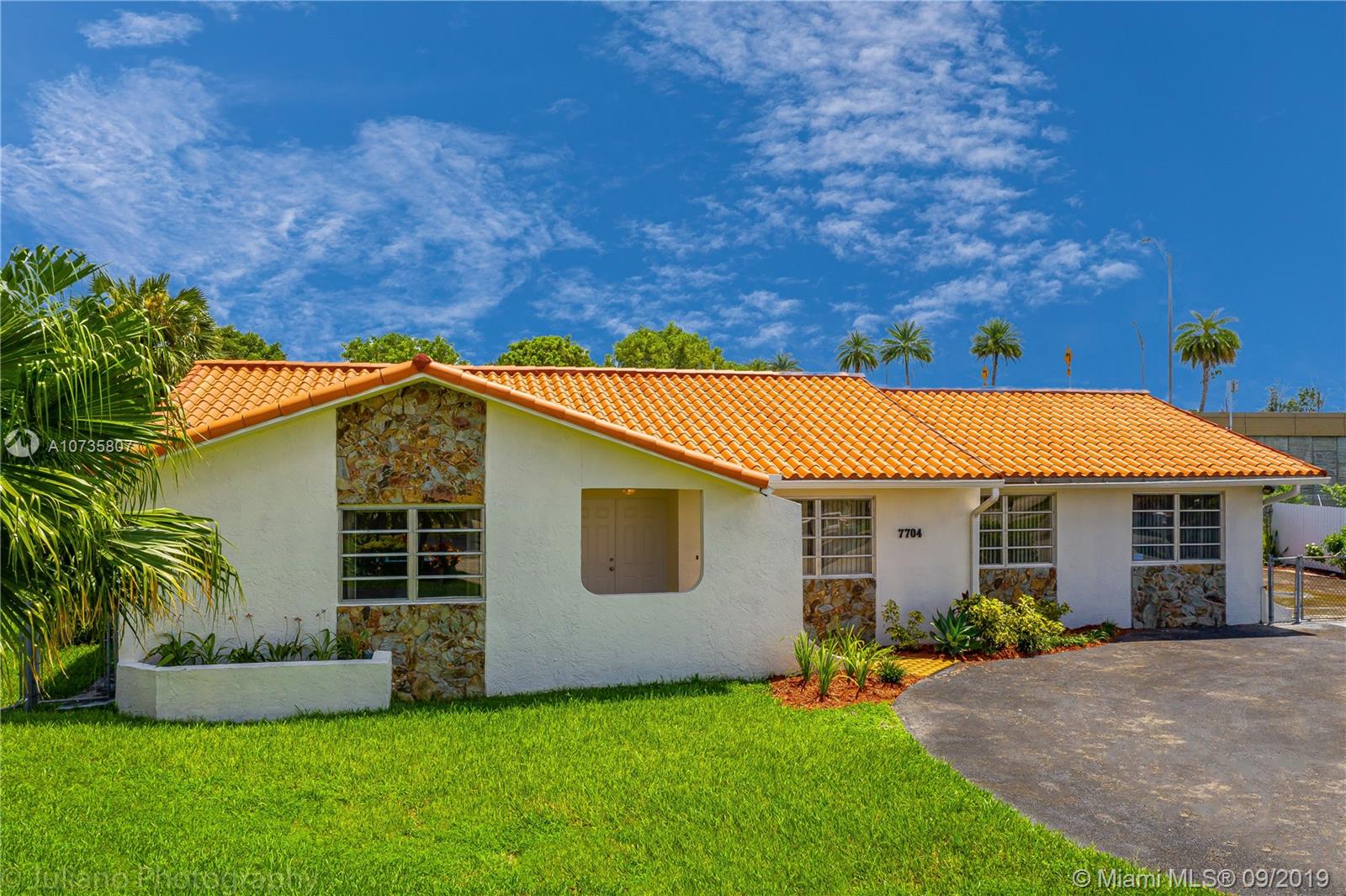 7704 SW 21st Ter,  Miami,  FL 33155