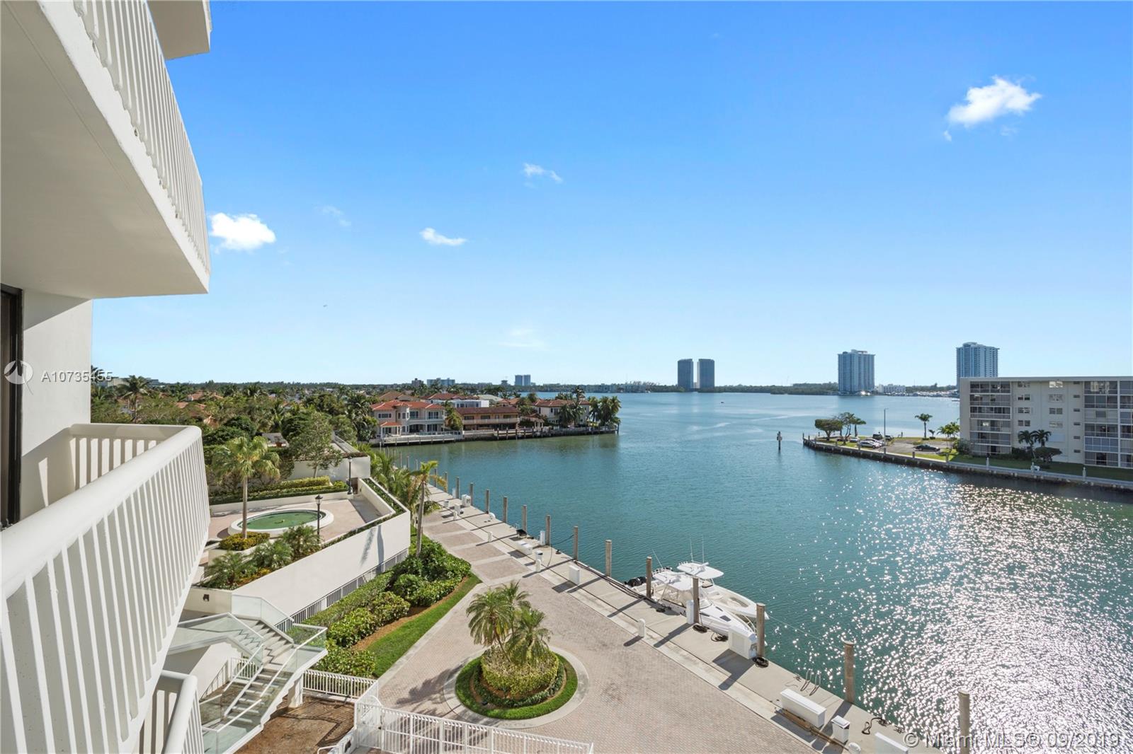 Aventura, FL 33160,1000 Island Blvd #511- RENOVATED