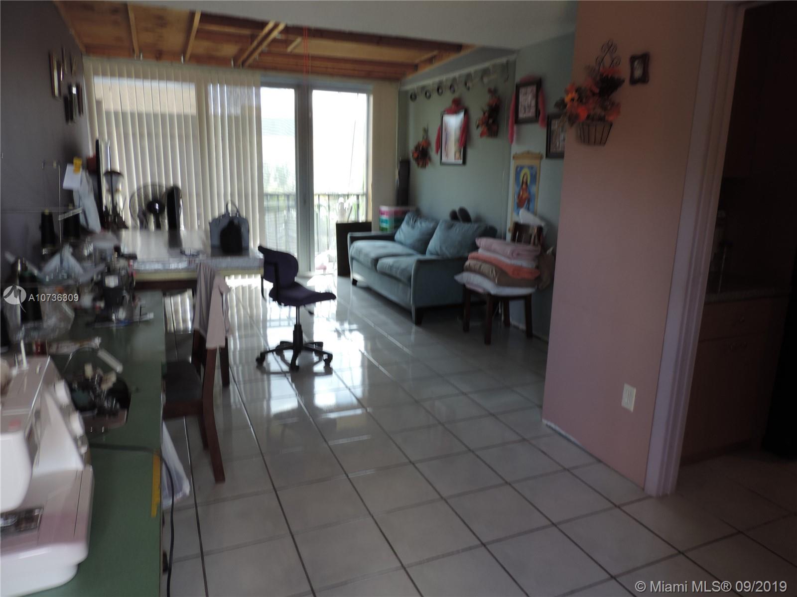 8841 W Flagler #402, Miami, FL 33174