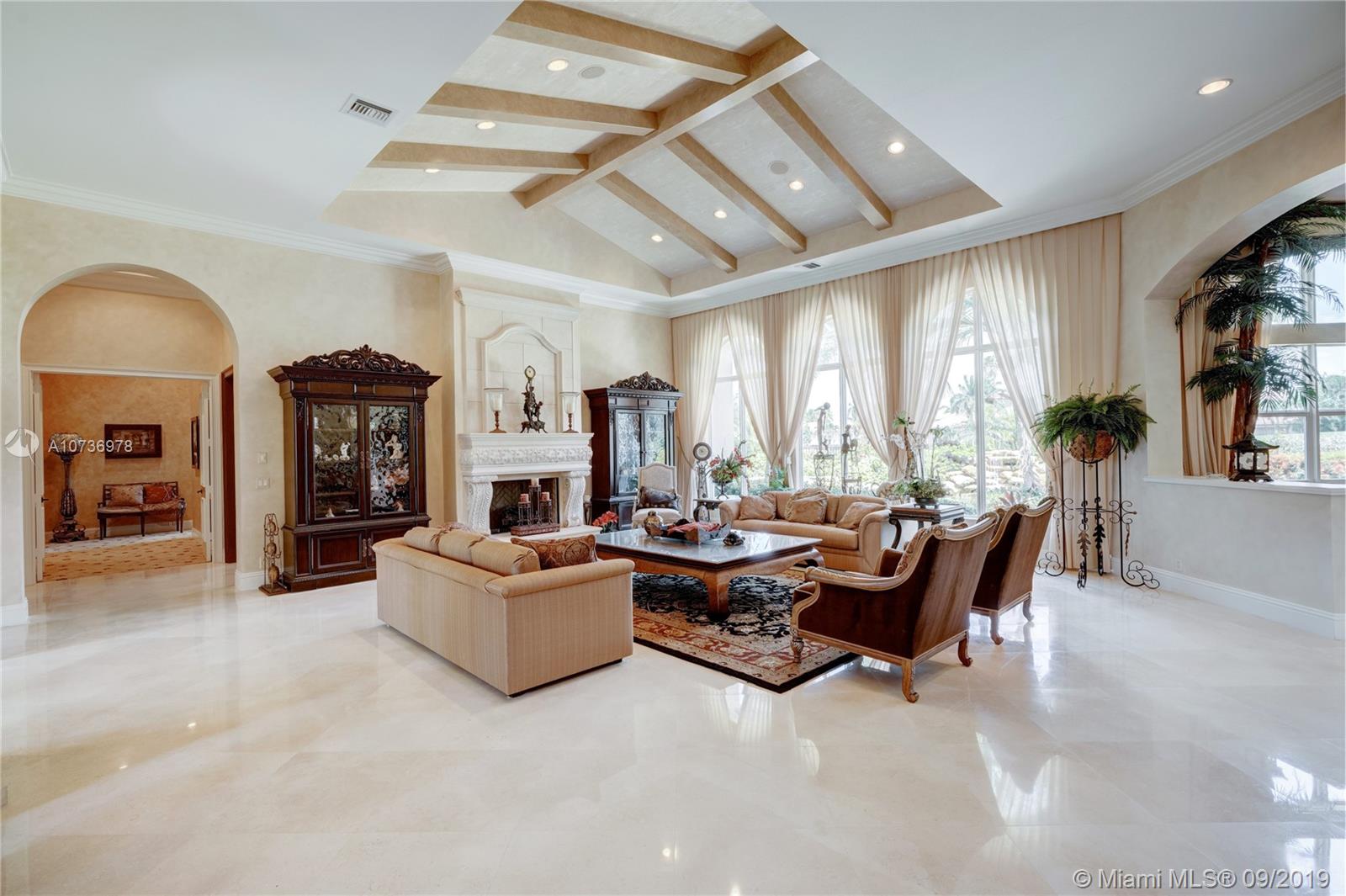 Palm Beach Gardens, FL 33410,669 Hermitage Cir