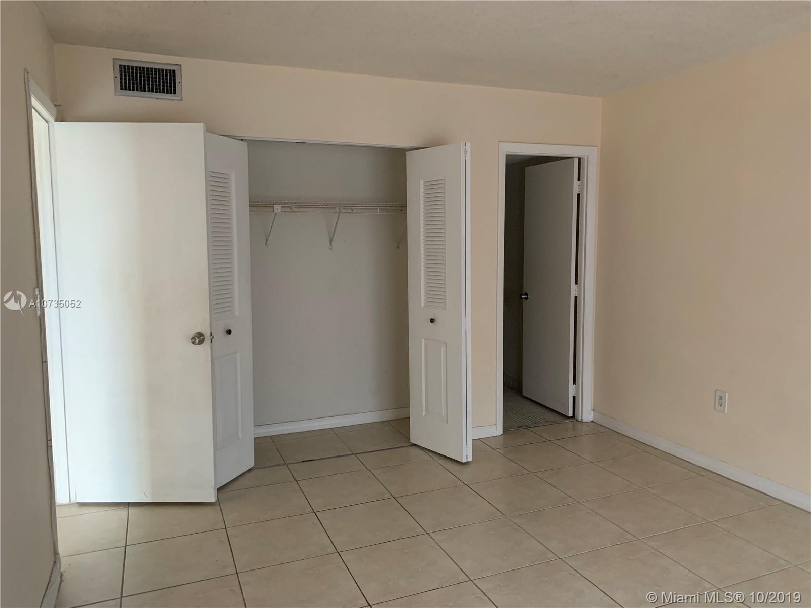 Lauderhill, FL 33319,4174 Inverrary Dr #604