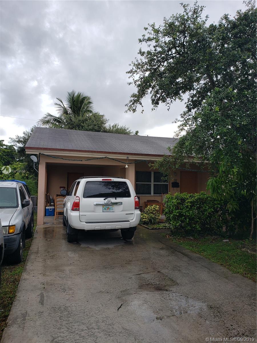111 SW 66 Ave,  Pembroke Pines,  FL 33023