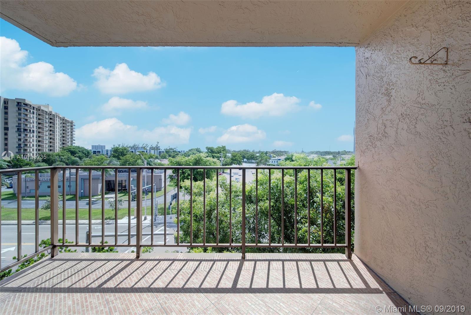 North Miami, FL 33161,1465 NE 123rd St #515