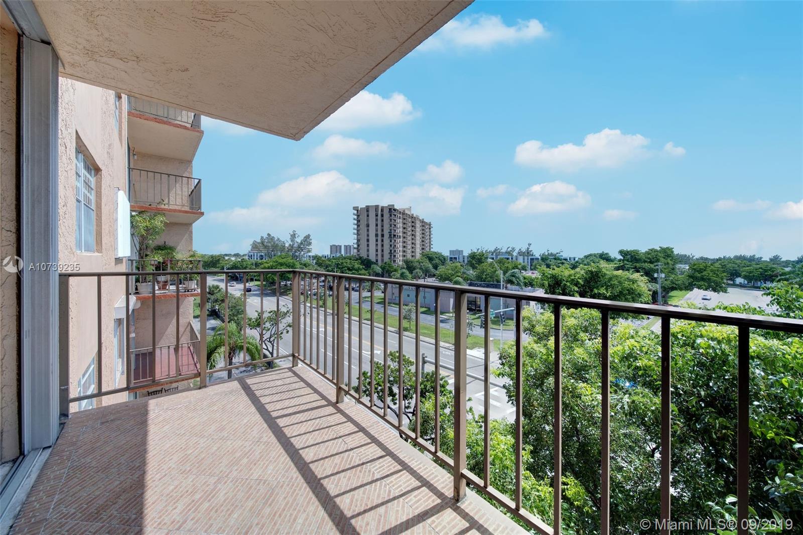 North Miami, FL 33161,1465 NE 123rd St #515