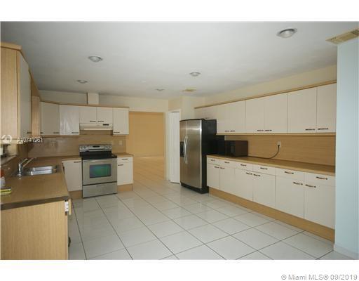 Miami, FL 33186,12131 SW 100th St