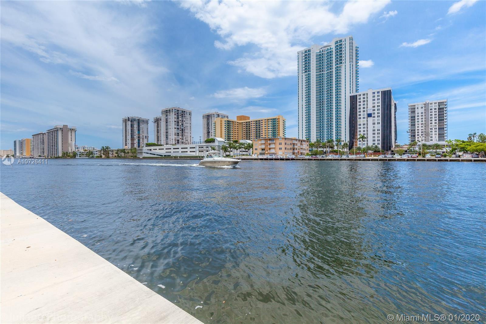 Hallandale Beach, FL 33009,1000 Parkview Dr #207