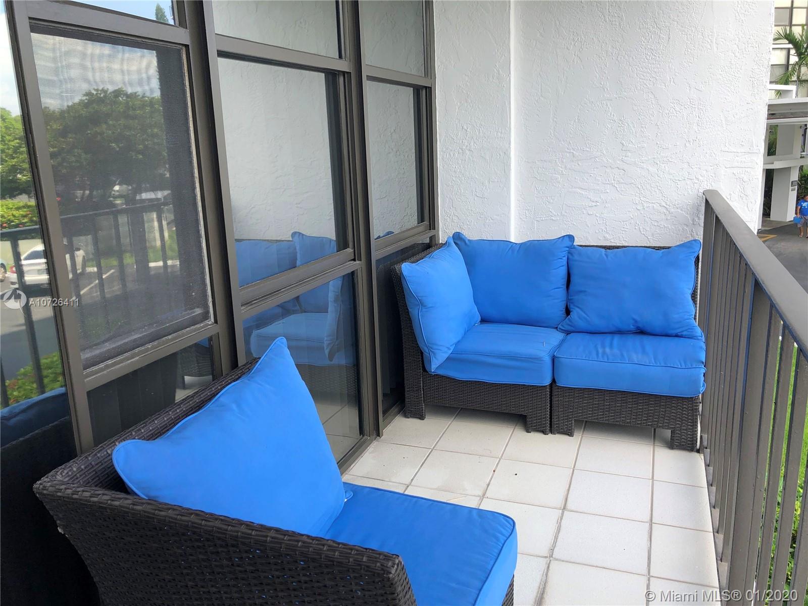 Hallandale Beach, FL 33009,1000 Parkview Dr #207