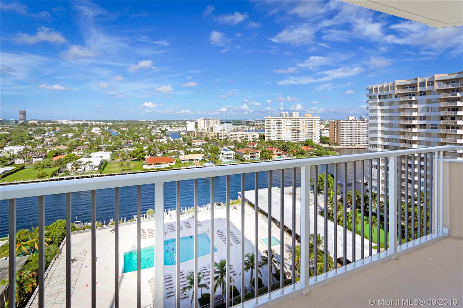 Hallandale Beach, FL 33009,1985 S Ocean Dr #15E