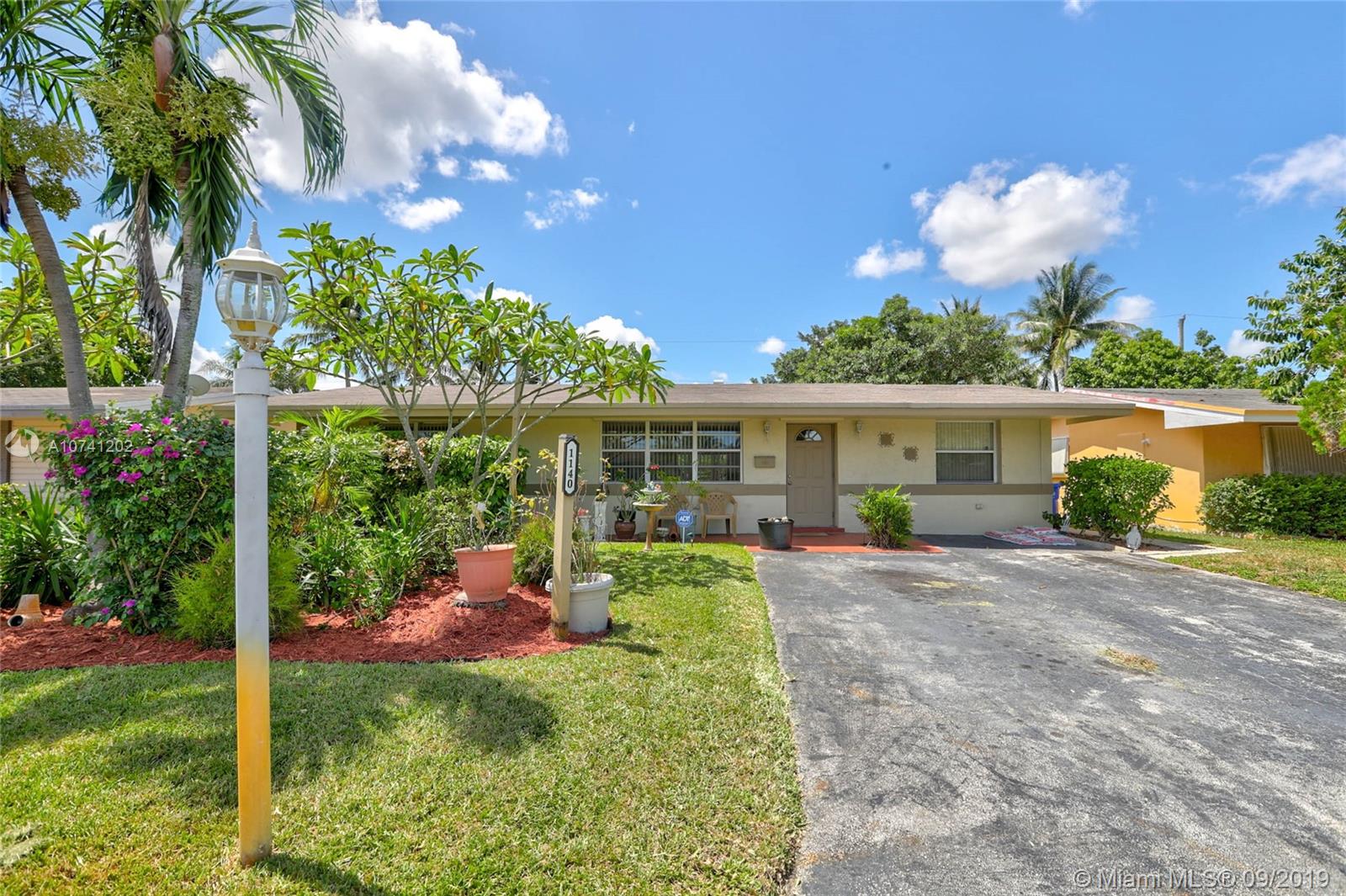 1140 NW 77th Way, Pembroke Pines, FL 33024