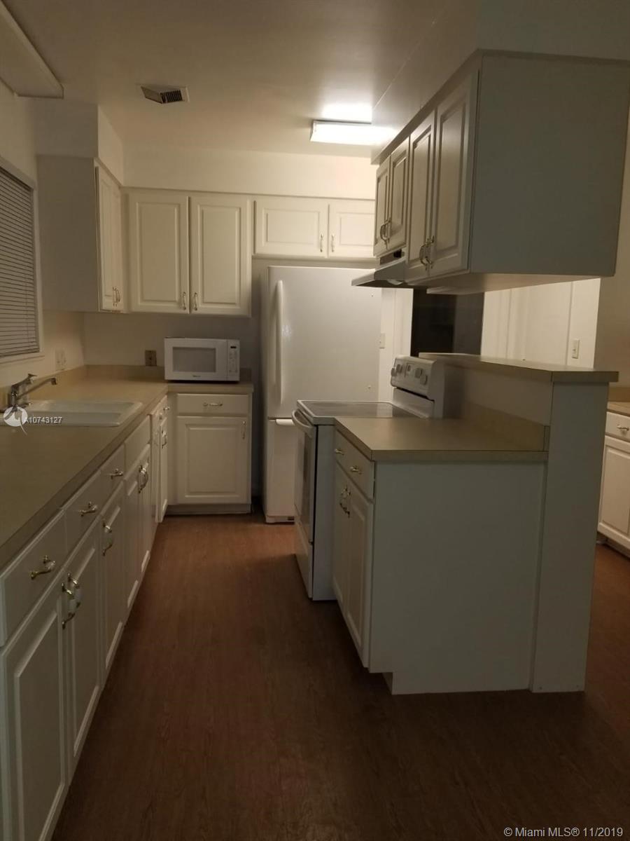 Other City - In The State Of Florida, FL 32064,1211 Pine Ave SW