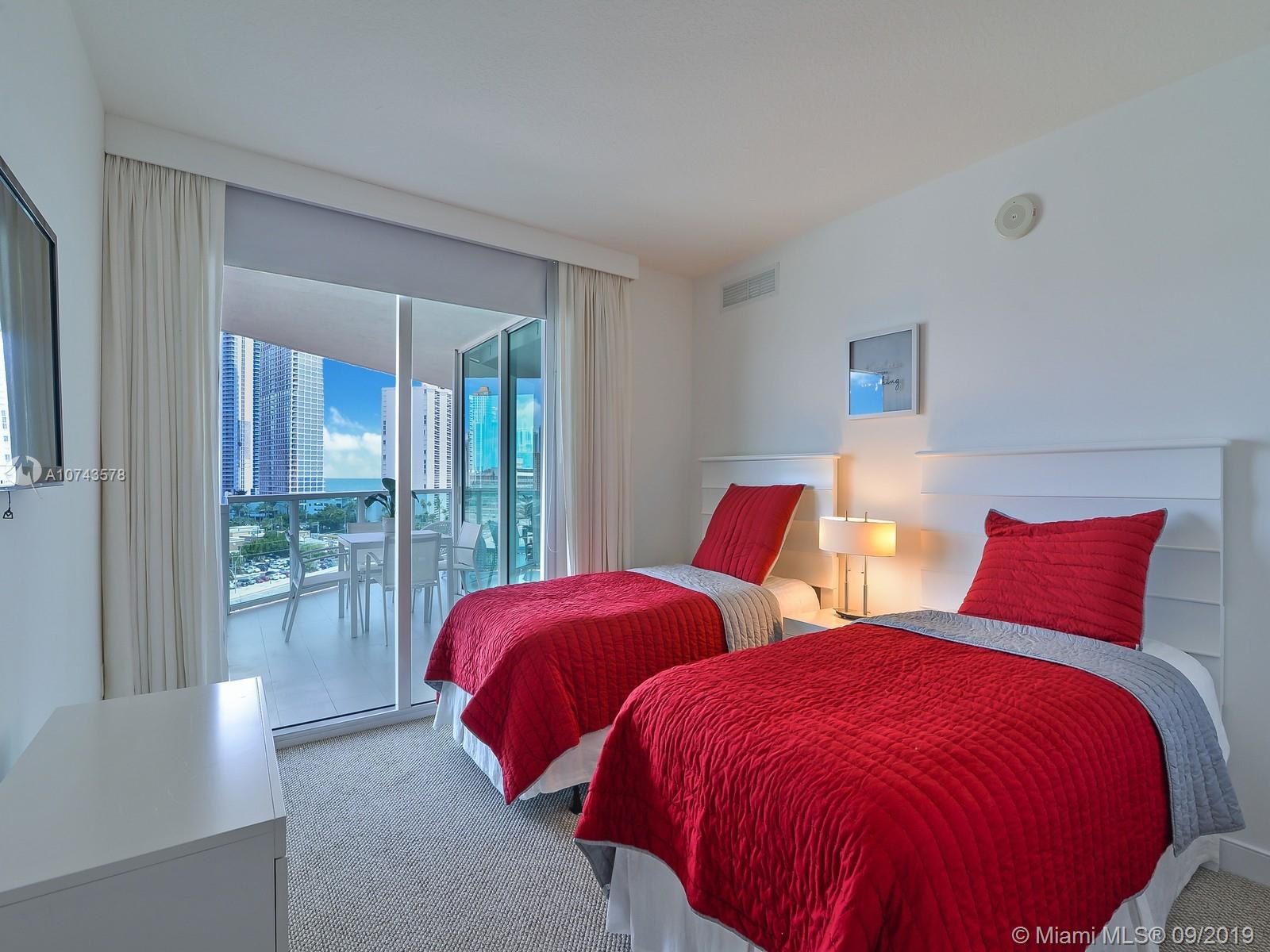 Sunny Isles Beach, FL 33160,250 Sunny Isles Blvd #3-1001