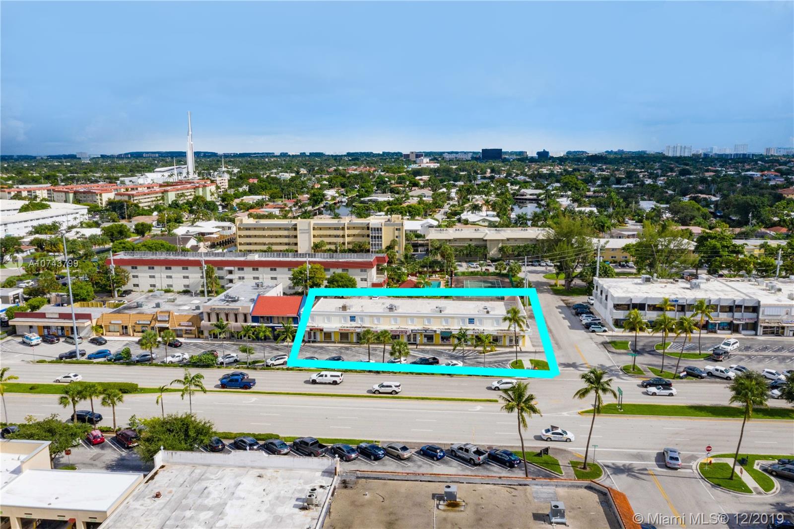 2701-2715 E Commercial Blvd, Fort Lauderdale, FL 33308