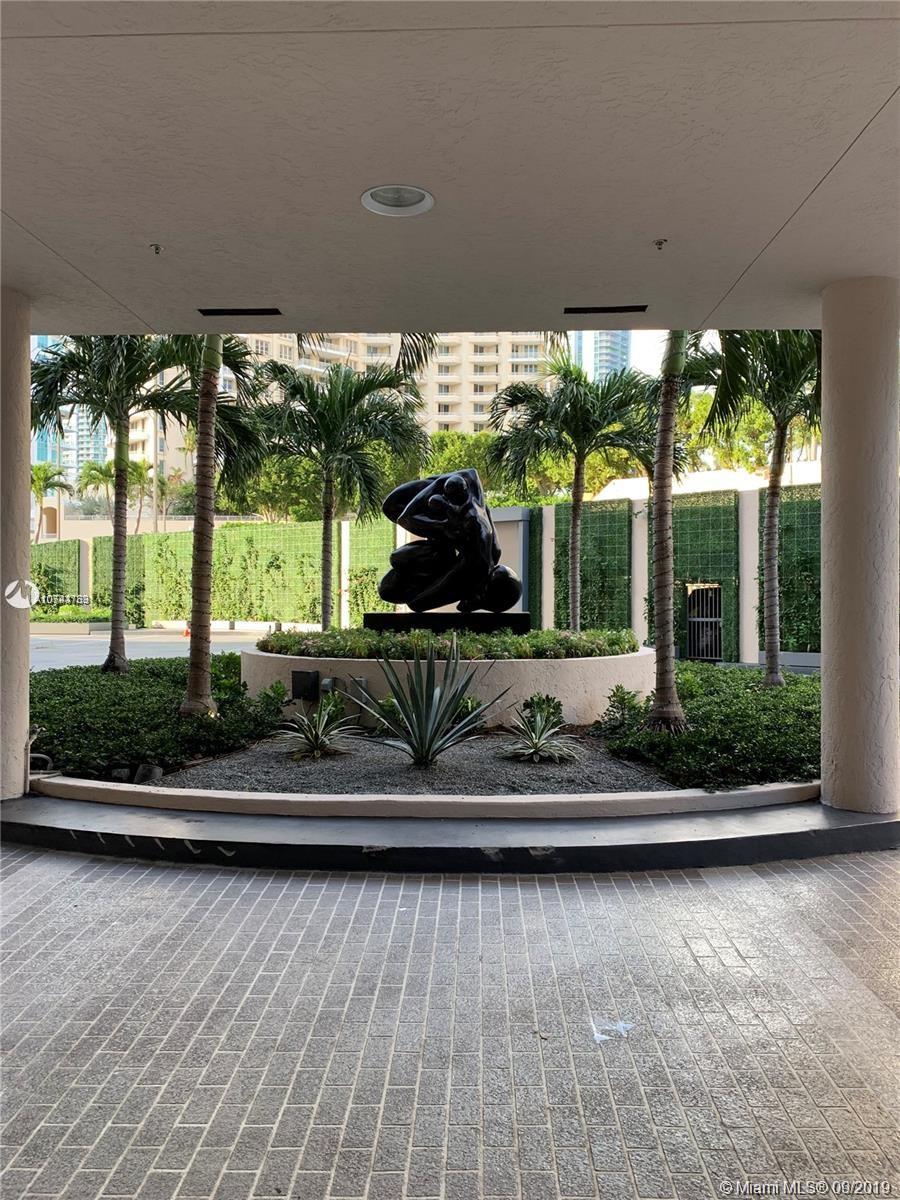 Miami, FL 33131,540 Brickell Key Dr #1117