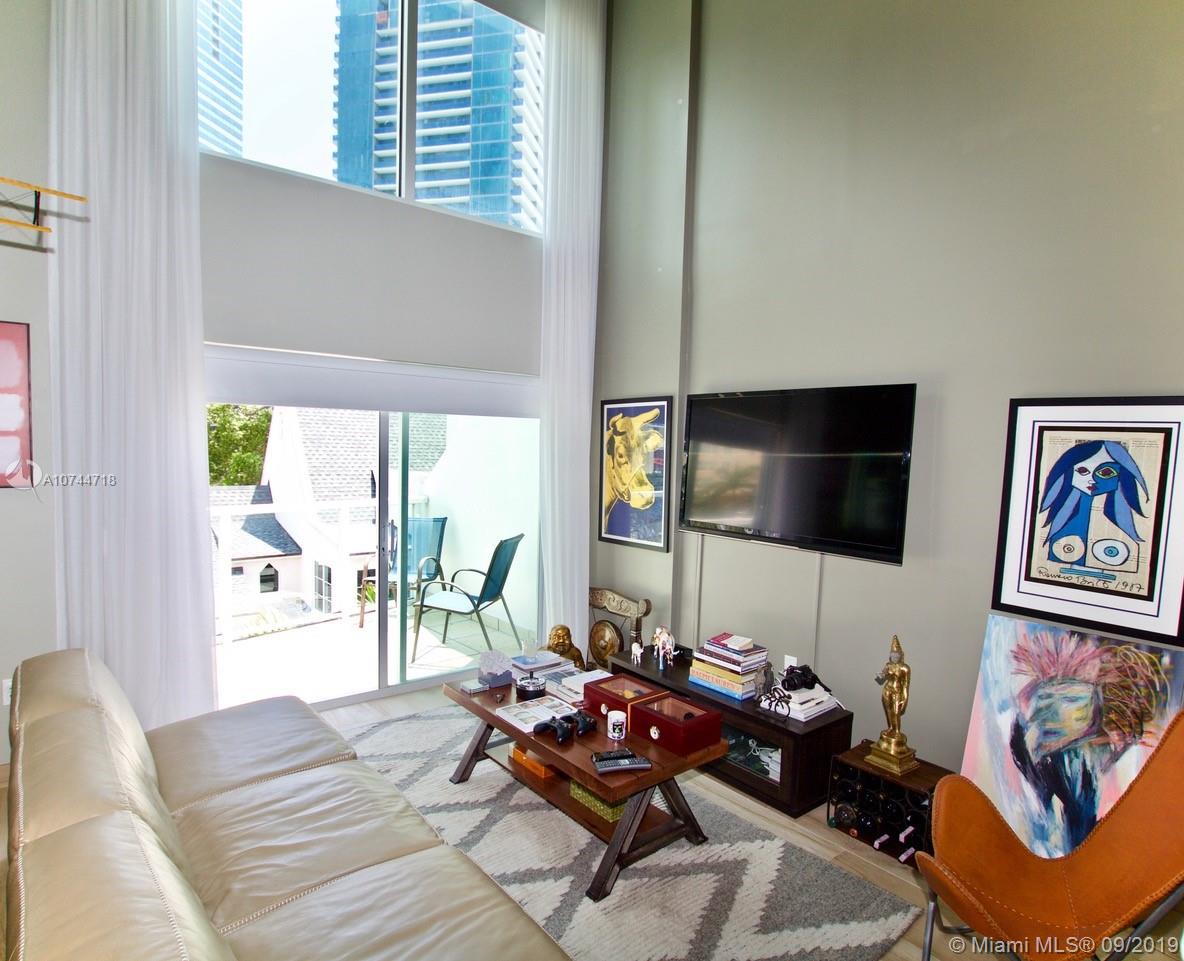 Miami, FL 33129,1528 Brickell Ave #208