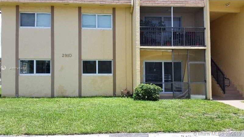 2834 NW 55th Ave #1A, Lauderhill, FL 33313