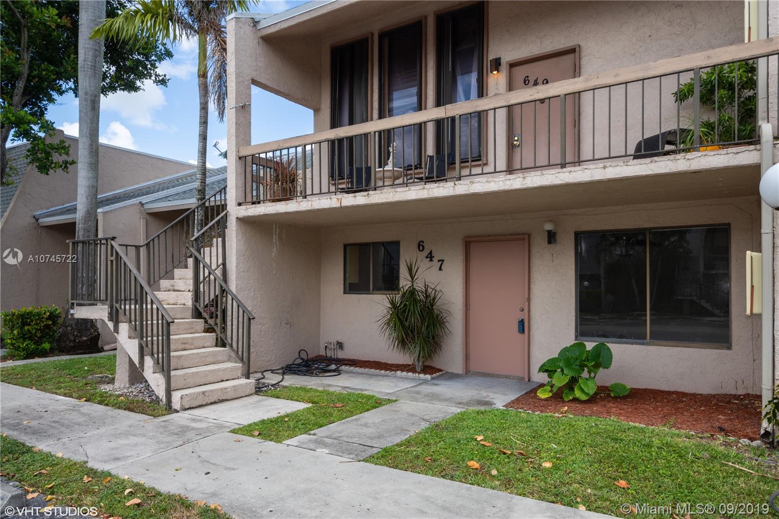 647 N University Dr #21, Plantation, FL 33324