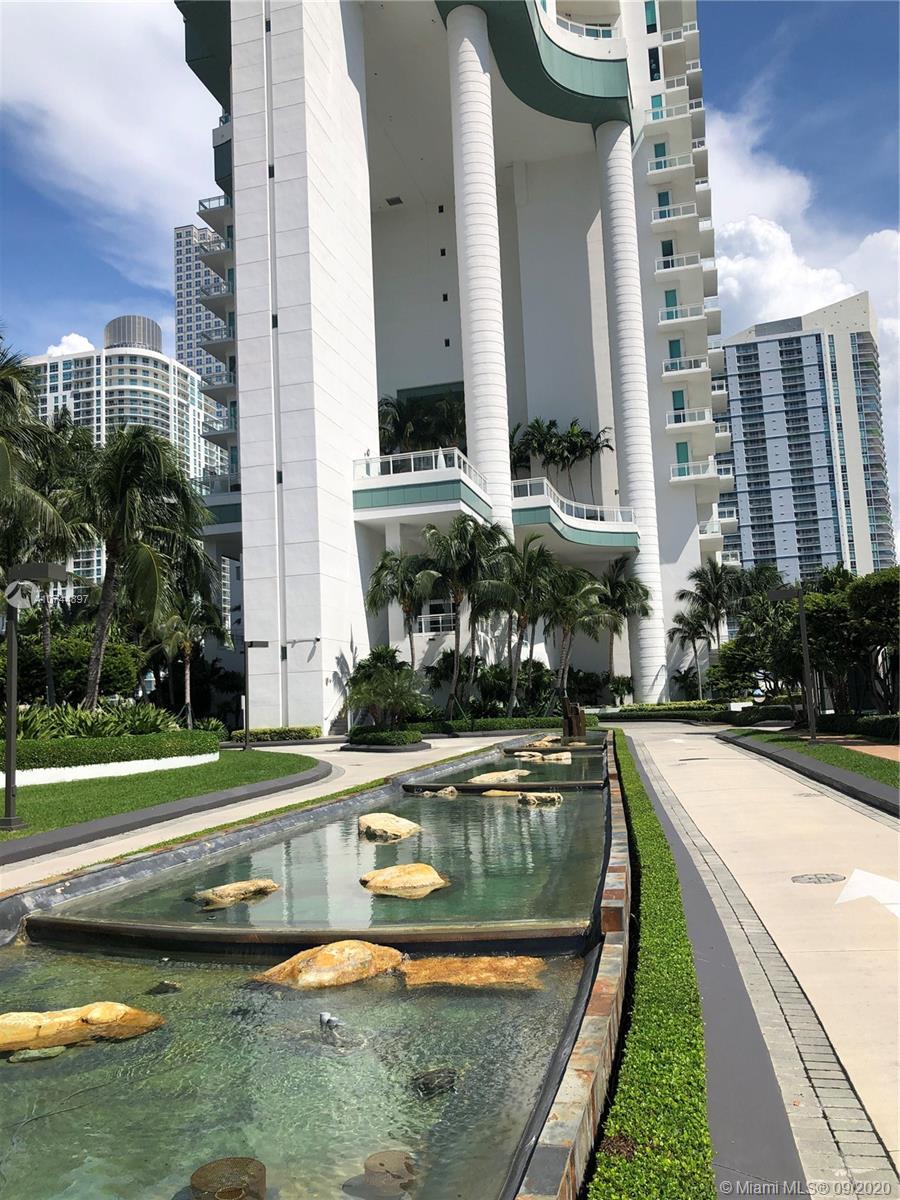 Miami, FL 33131,900 Brickell Key Blvd #2001