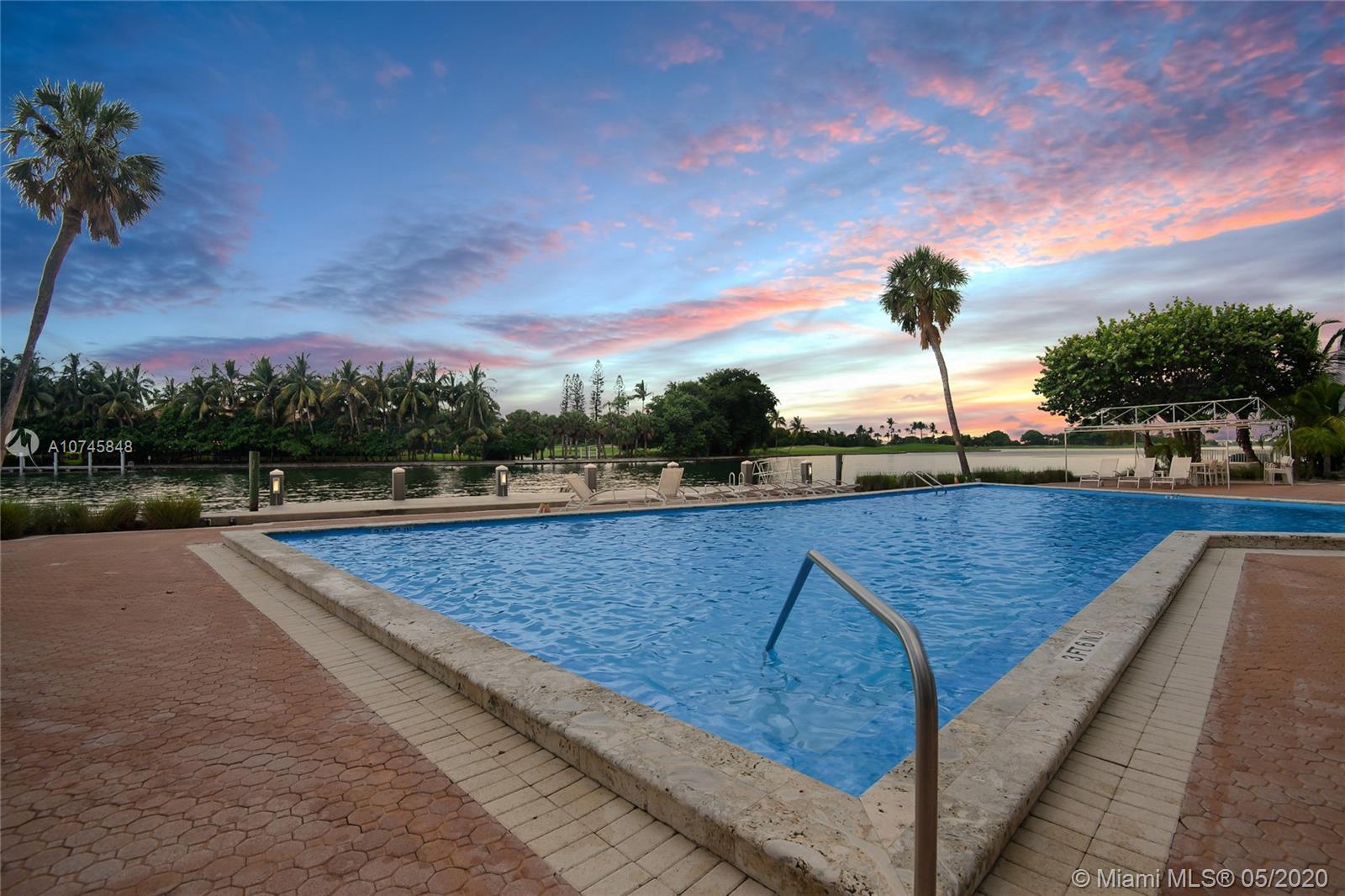 Bay Harbor Islands, FL 33154,9100 W Bay Harbor Dr #6-B
