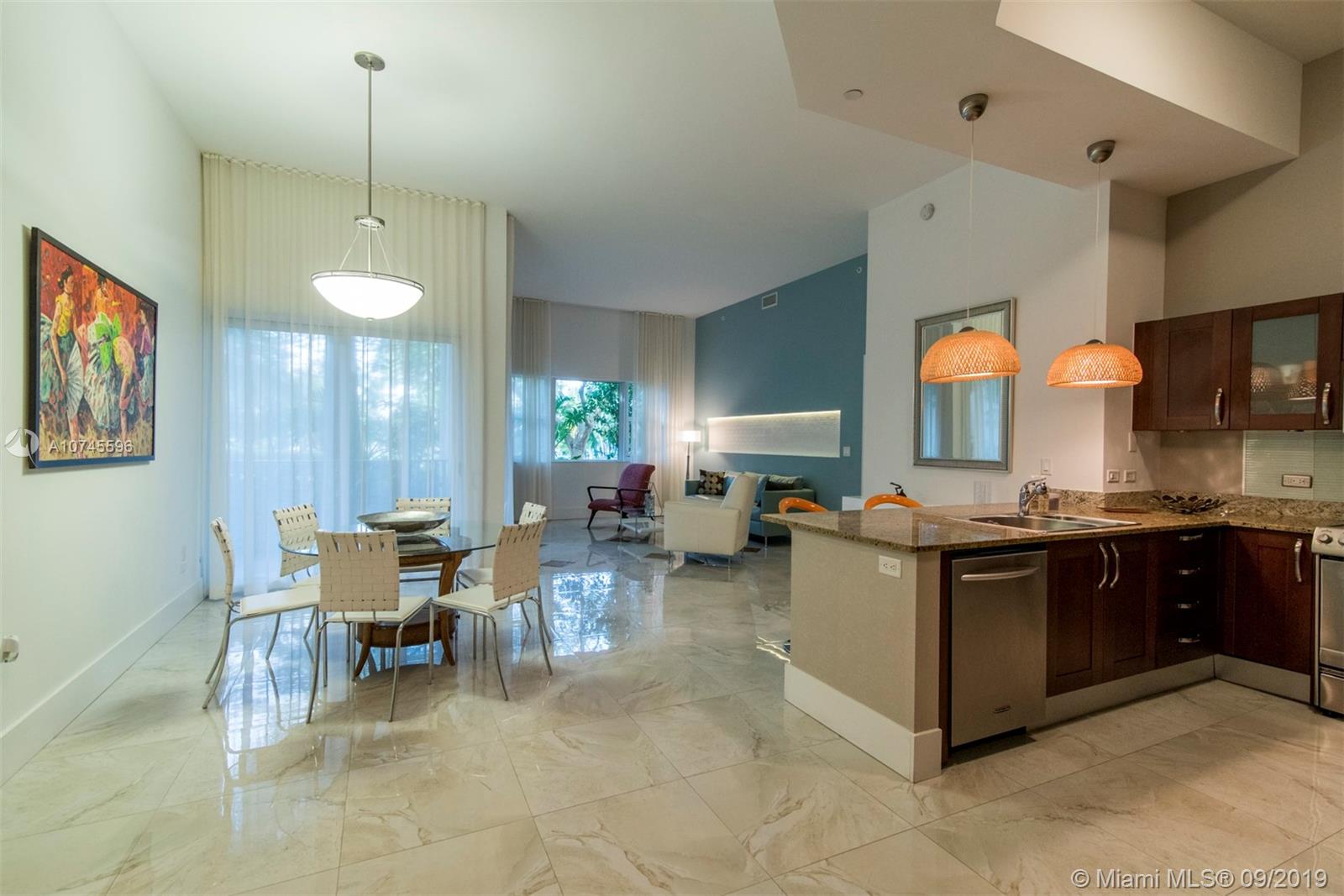 20000 E Country Club Dr #104, Aventura, FL 33180