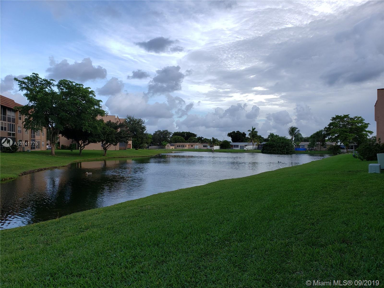 9900 Sunrise Lakes Blvd #302, Sunrise, FL 33322