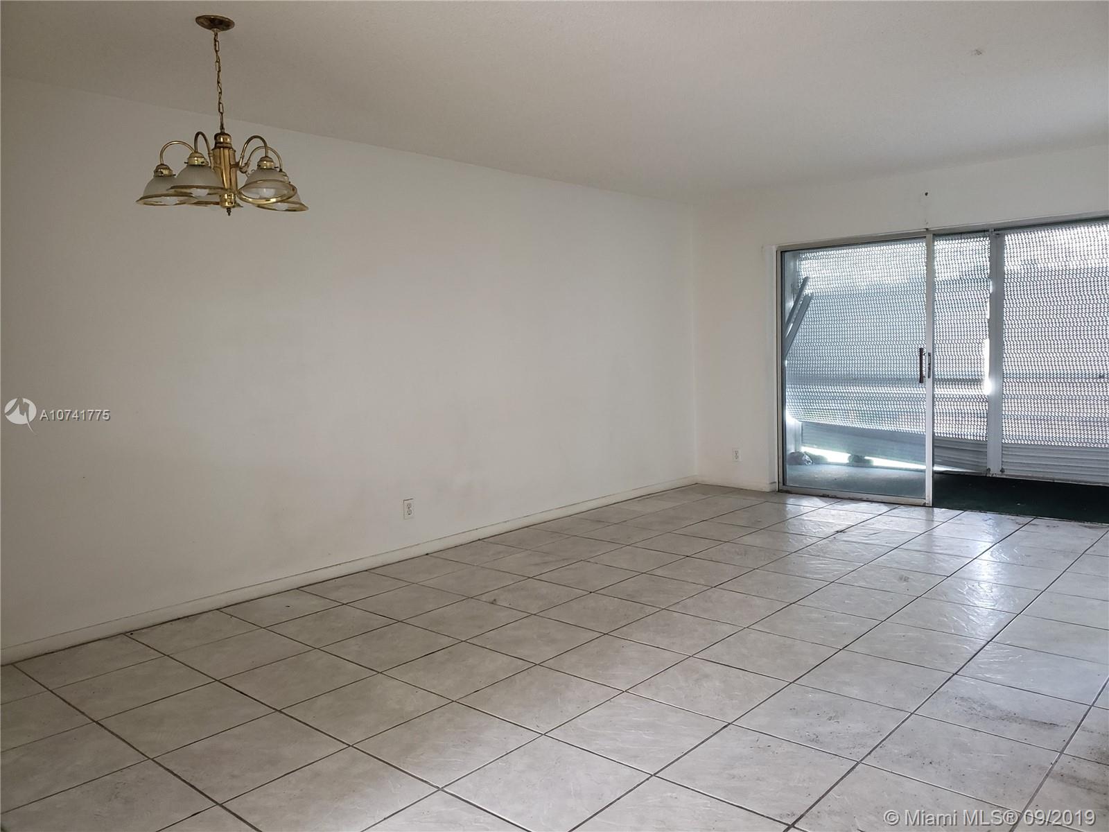 Sunrise, FL 33322,9900 Sunrise Lakes Blvd #302