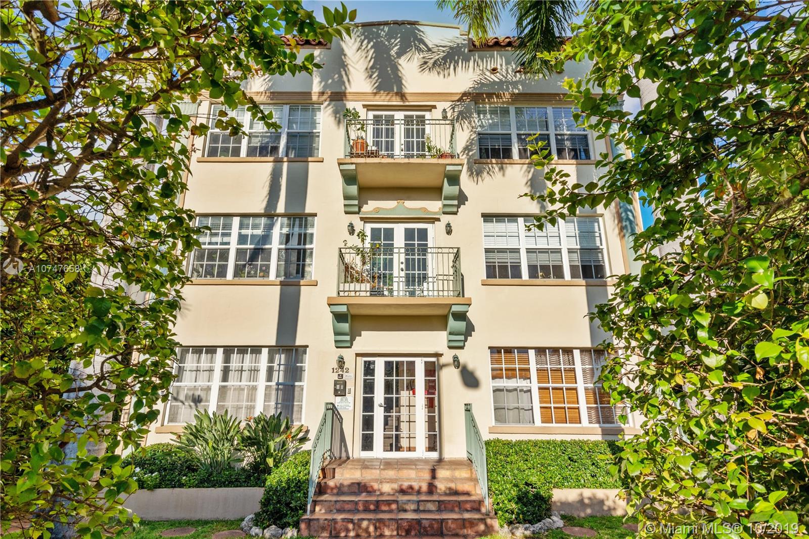 Miami Beach, FL 33139,1242 Drexel Ave #209