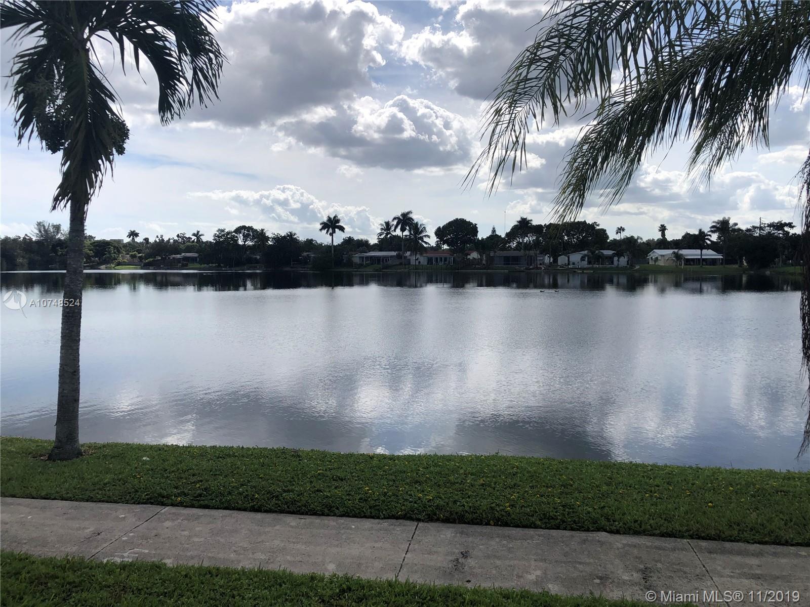 Hollywood, FL 33021,2442 Carlyle Ln #145