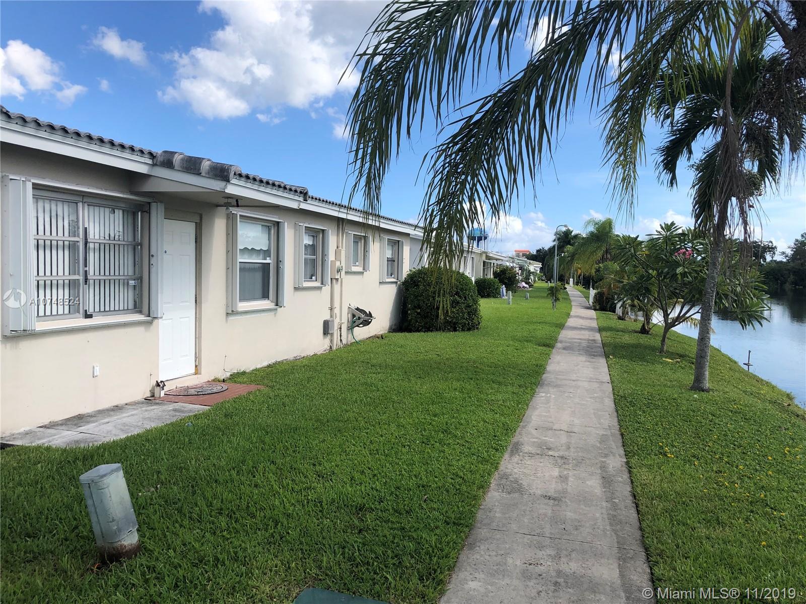 Hollywood, FL 33021,2442 Carlyle Ln #145