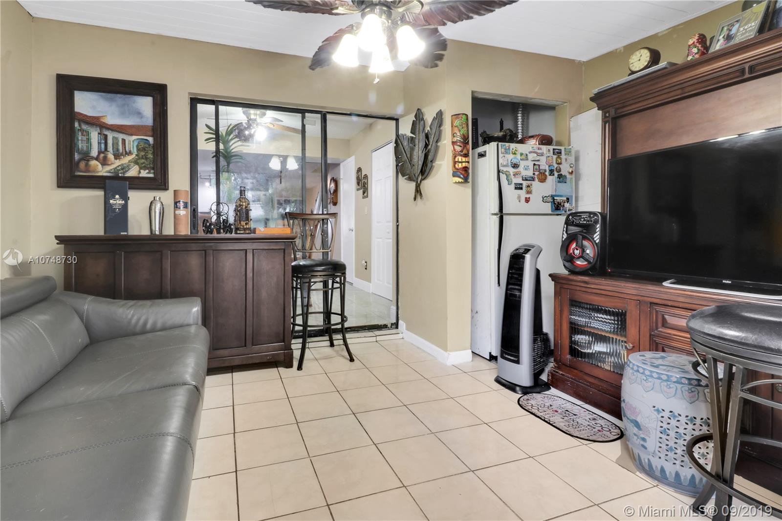 Hialeah, FL 33016,2275 W 52nd St #1-5