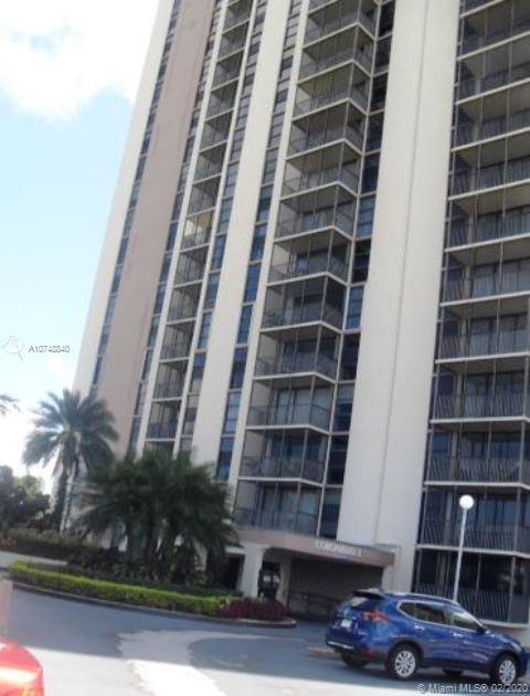 20379 W Country Club Dr #537, Aventura, FL 33180