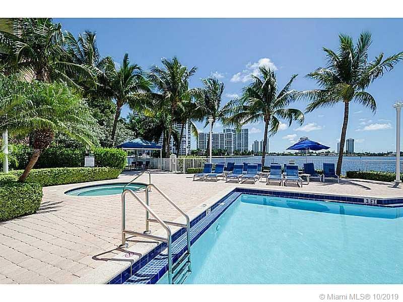 Aventura, FL 33180,3370 Hidden Bay Dr #201