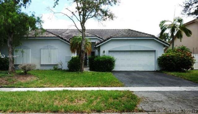 7395 NW 54th St, Lauderhill, FL 33319