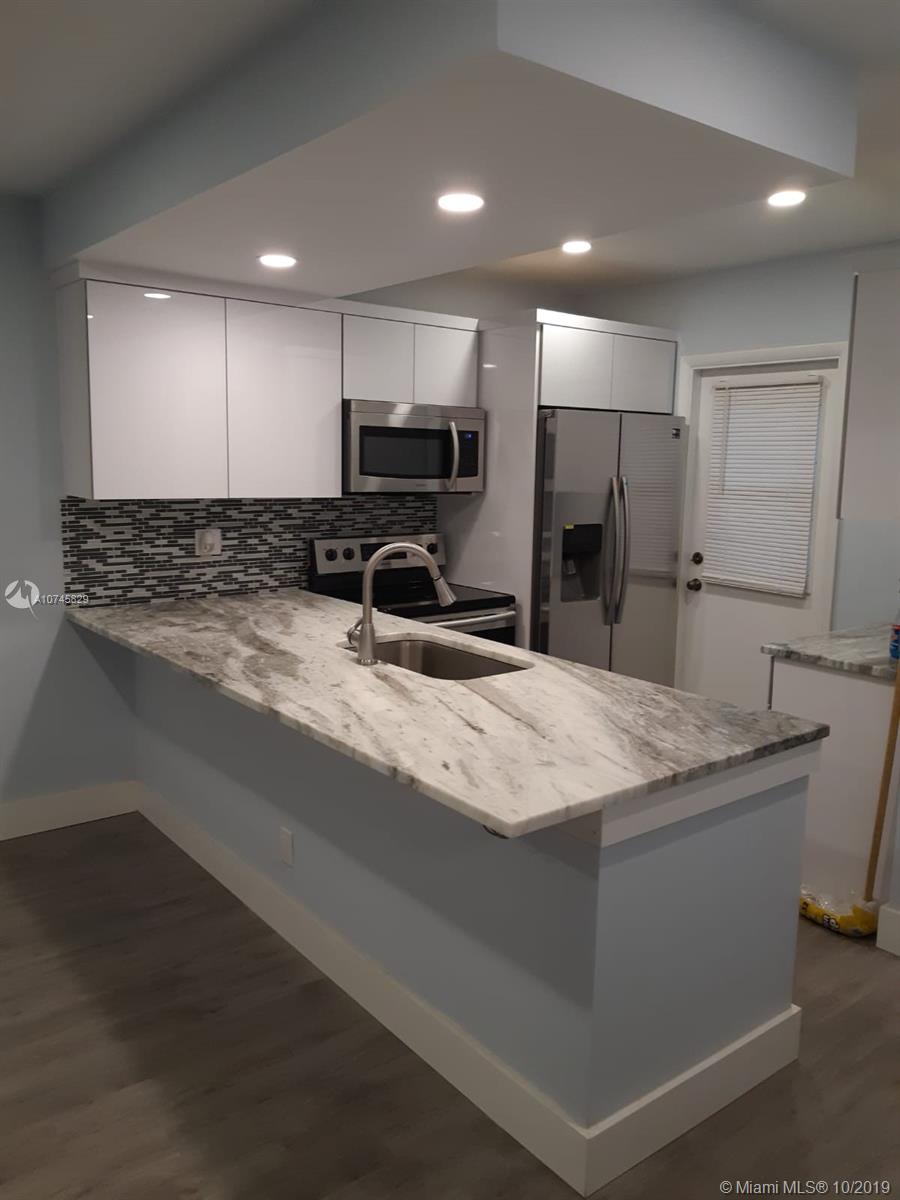 5111 W Oakland Park Blvd. #J114,  Lauderdale Lakes,  FL 33313