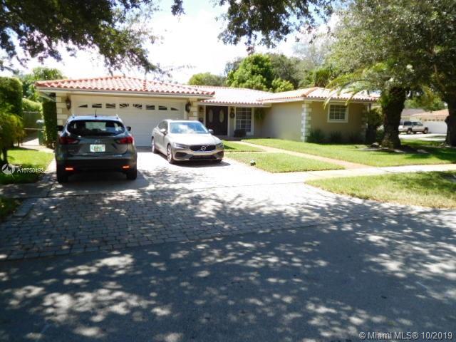 6799 Parkinsonia Dr, Miami Lakes, FL 33014