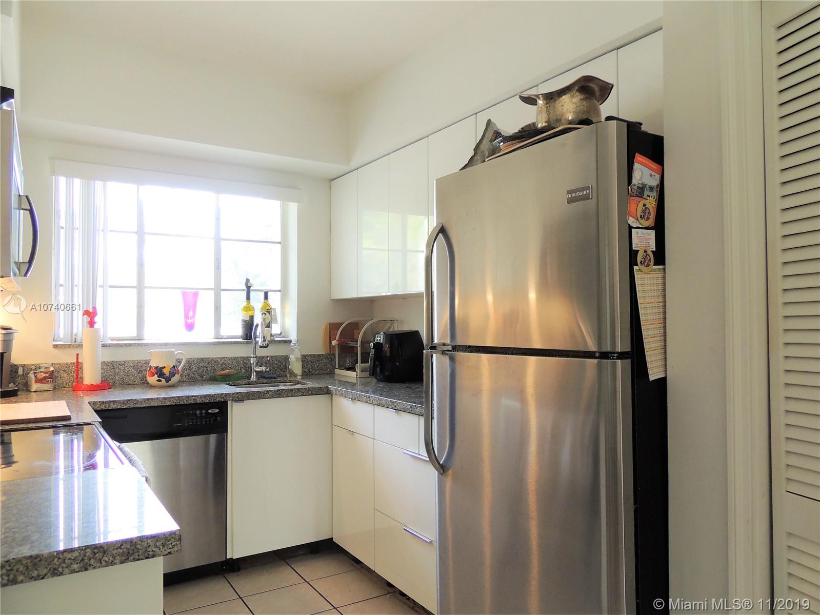 South Miami, FL 33143,6750 SW 75th Ter