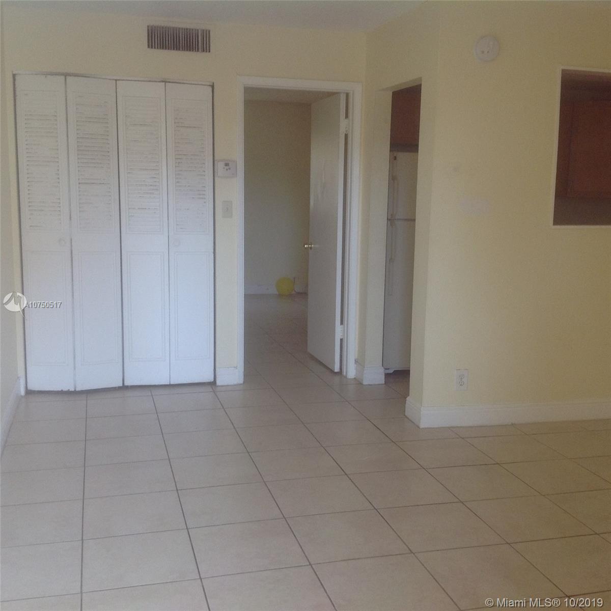 Pompano Beach, FL 33060,241 SE 9th Ave #102