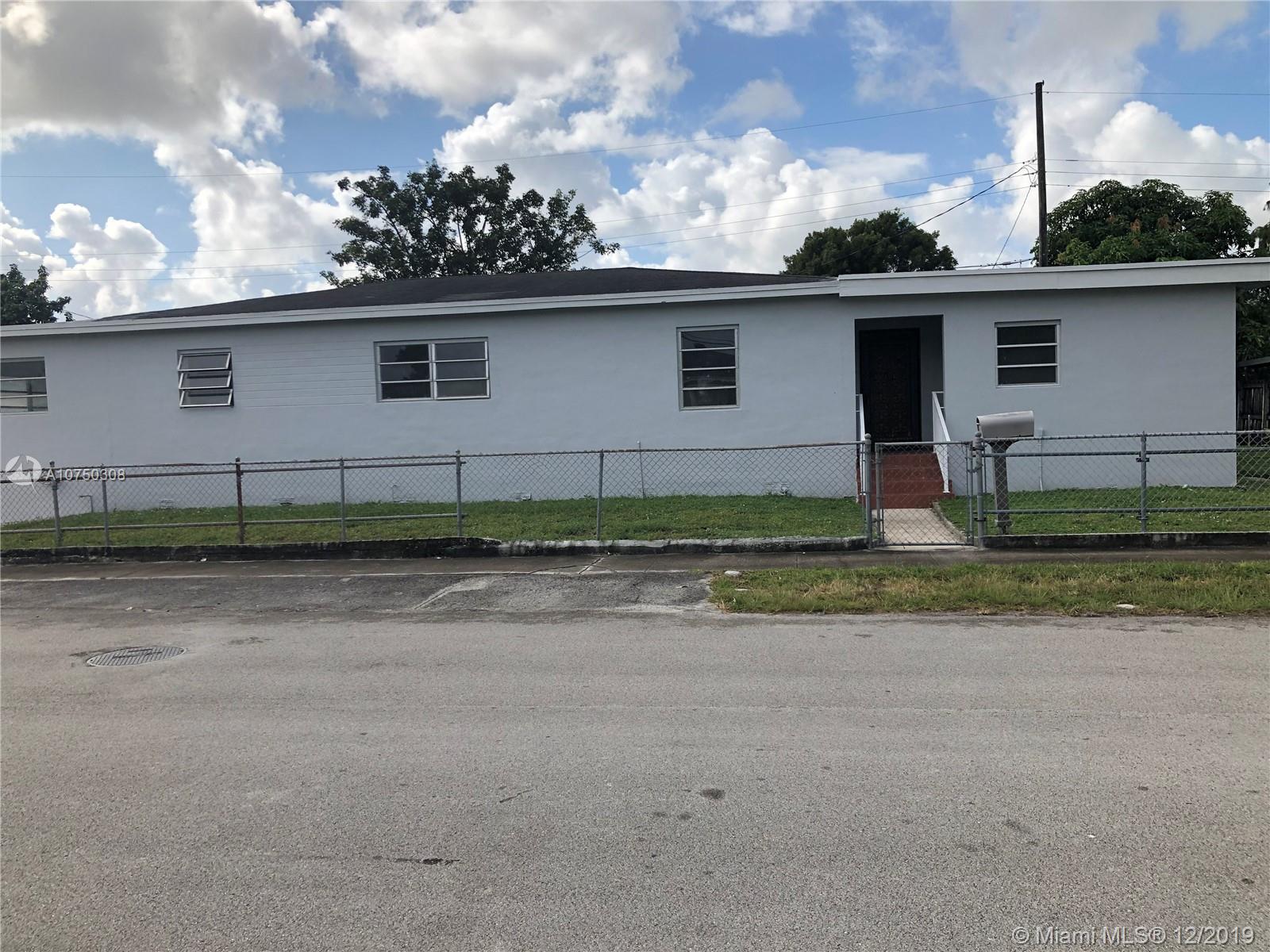 70 E 54th St, Hialeah, FL 33013