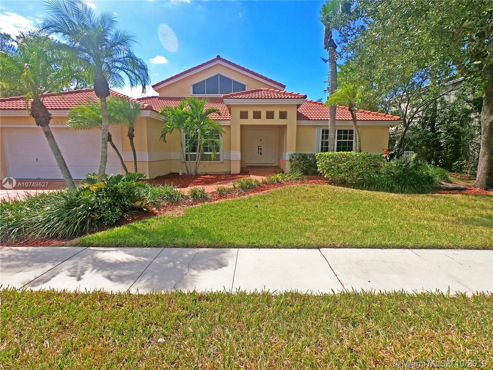 950 NW 203rd Ave, Pembroke Pines, FL 33029