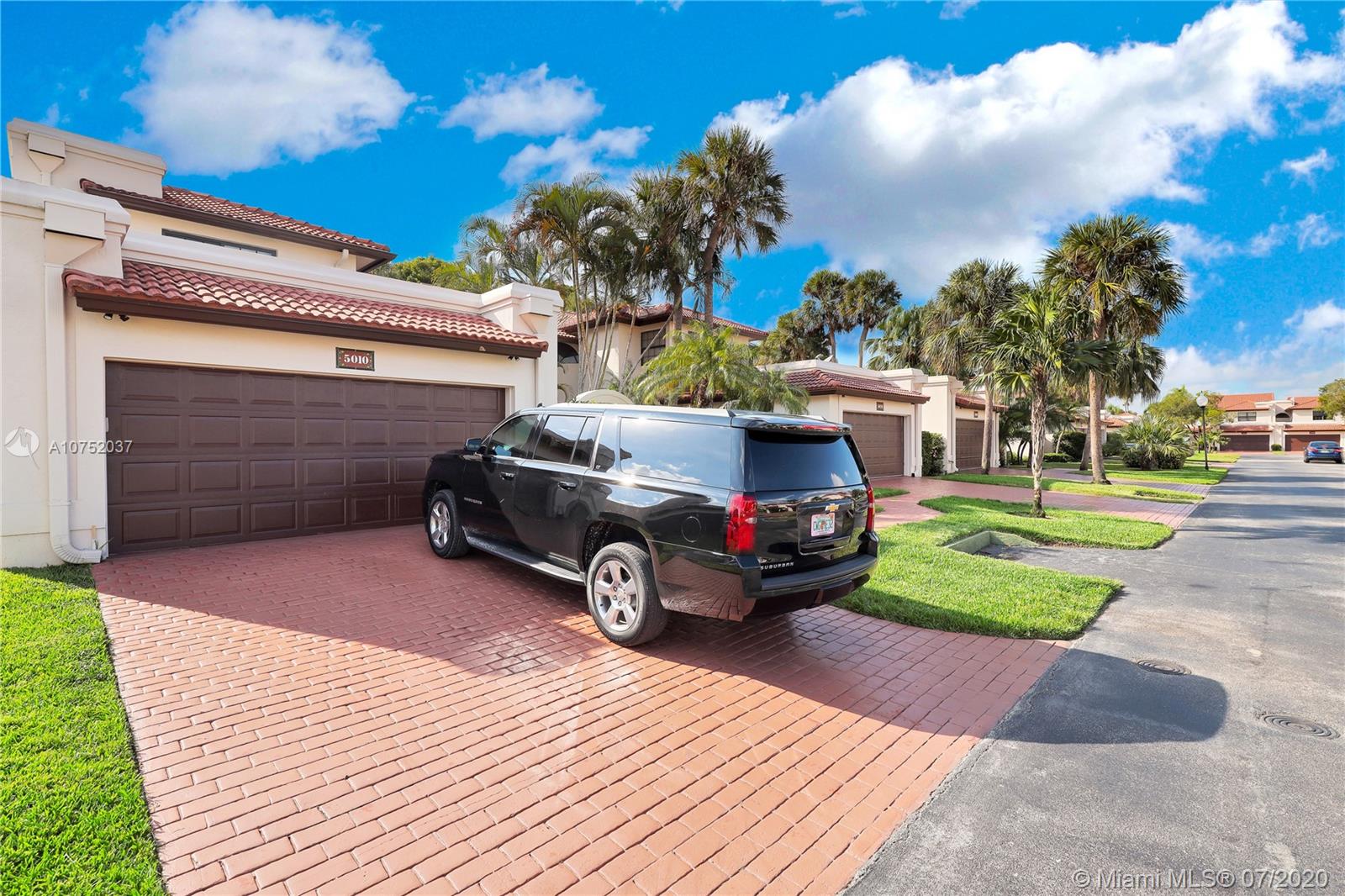 Doral, FL 33178,5010 NW 93rd Doral Pl