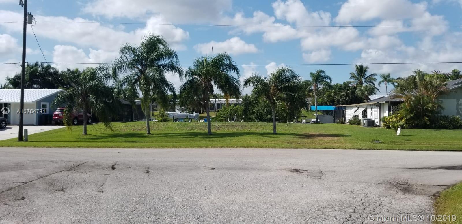 Port St. Lucie, FL 34983,798 SE Seahouse Dr