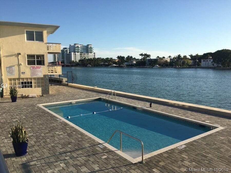 Miami Beach, FL 33141,6484 Indian Creek #214