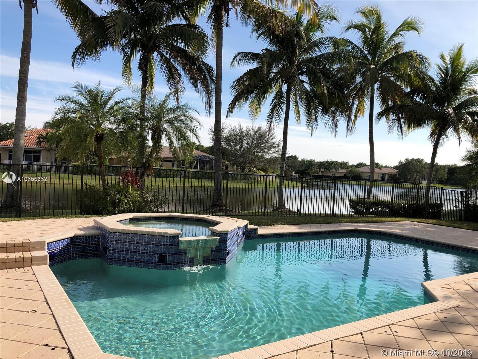 Weston, FL 33327,2541 Montclaire Cir