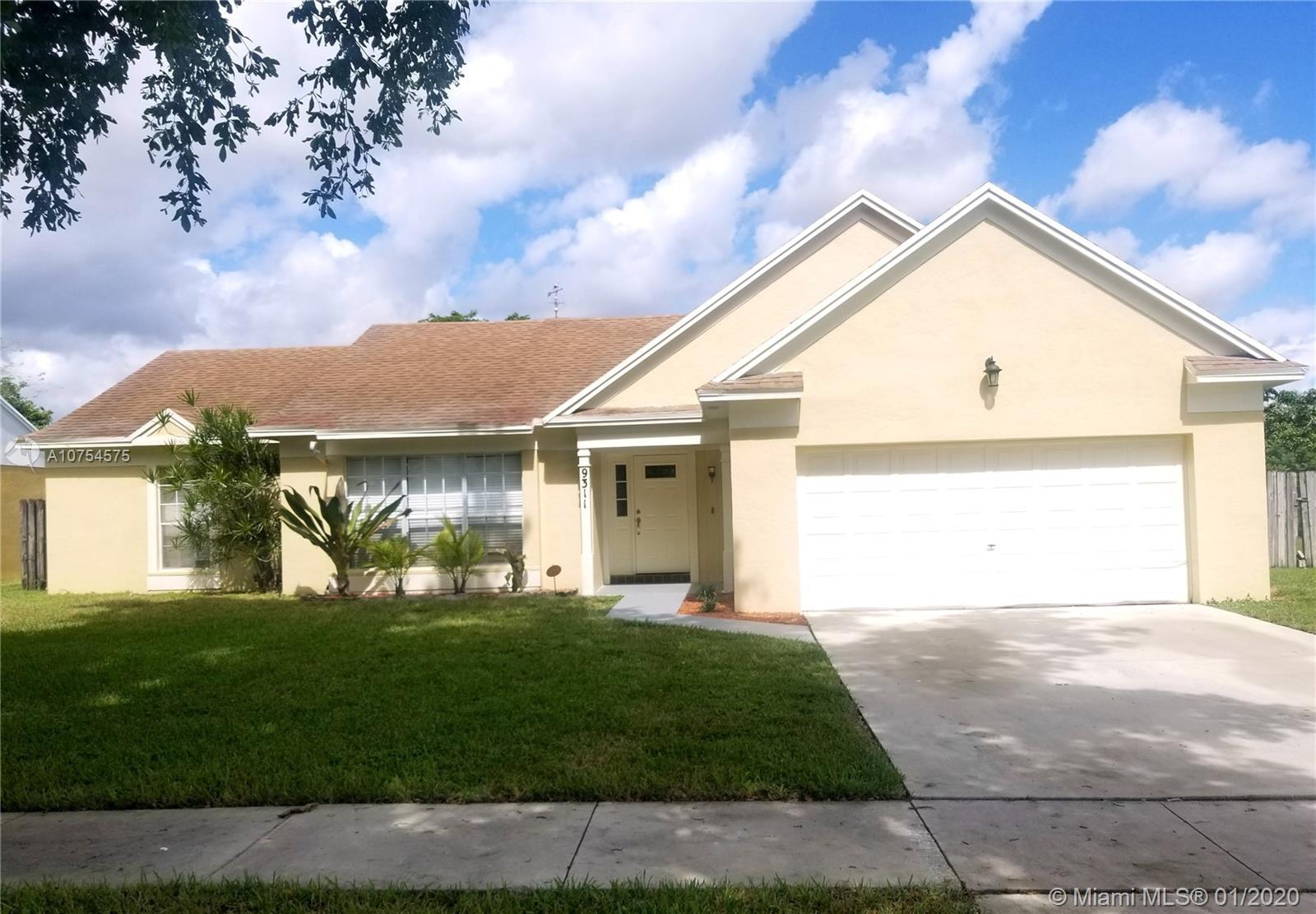 9311 Ashley Dr, Miramar, FL 33025