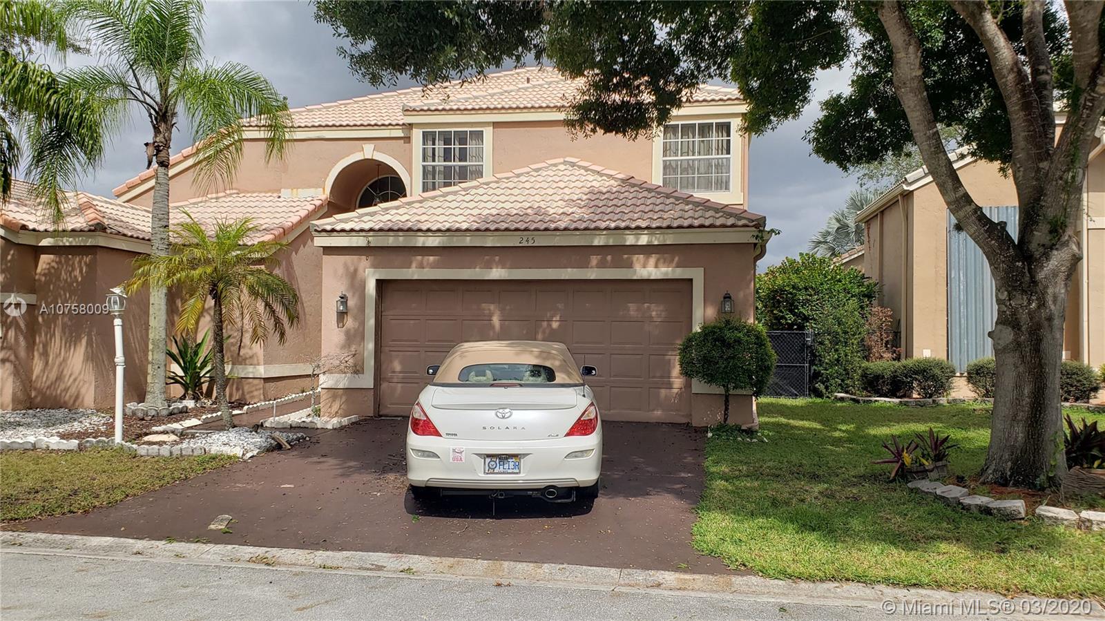 245 NW 117th Ave, Coral Springs, FL 33071