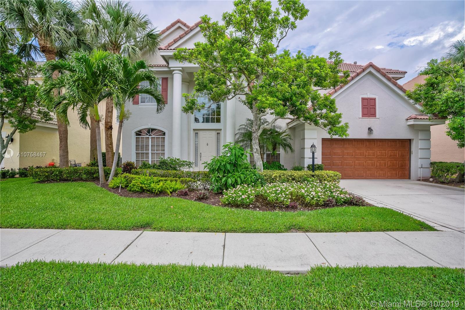 Palm Beach Gardens, FL 33410,161 Oakwood Ln